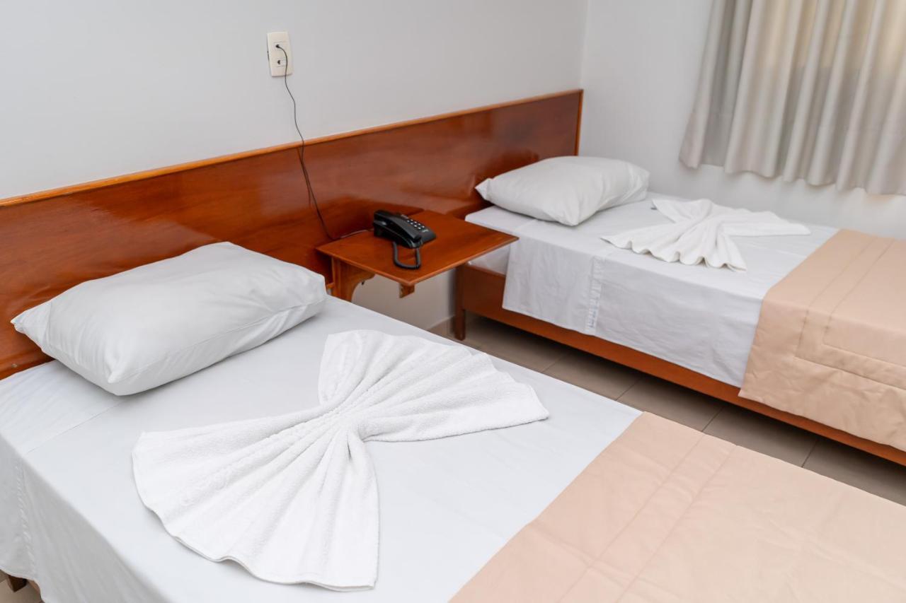 Bandeirantes Hotel กูยาบา ภายนอก รูปภาพ