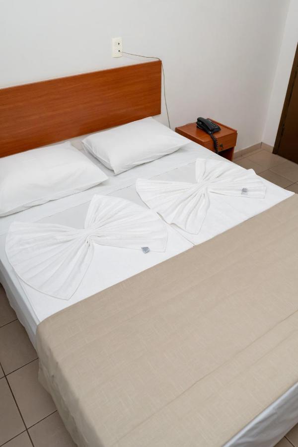 Bandeirantes Hotel กูยาบา ภายนอก รูปภาพ